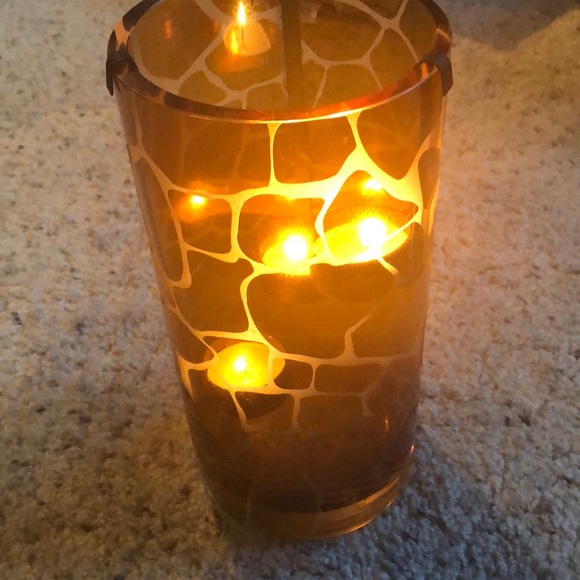 Other - Giraffe print tea light candle holder